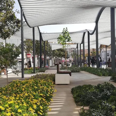 Precioso ático Con Terraza En Plaza De Andalucia Torremolinos